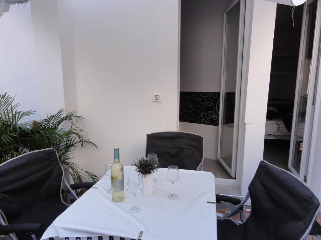 Apartment Lux Pula Exterior photo