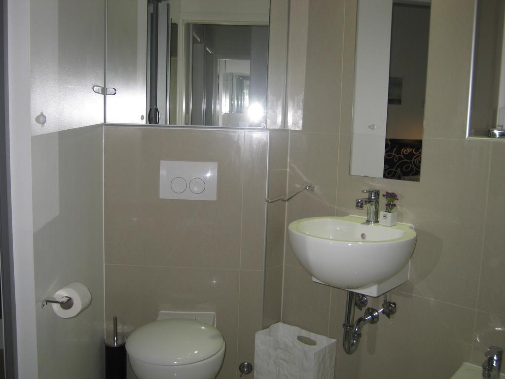 Apartment Lux Pula Exterior photo